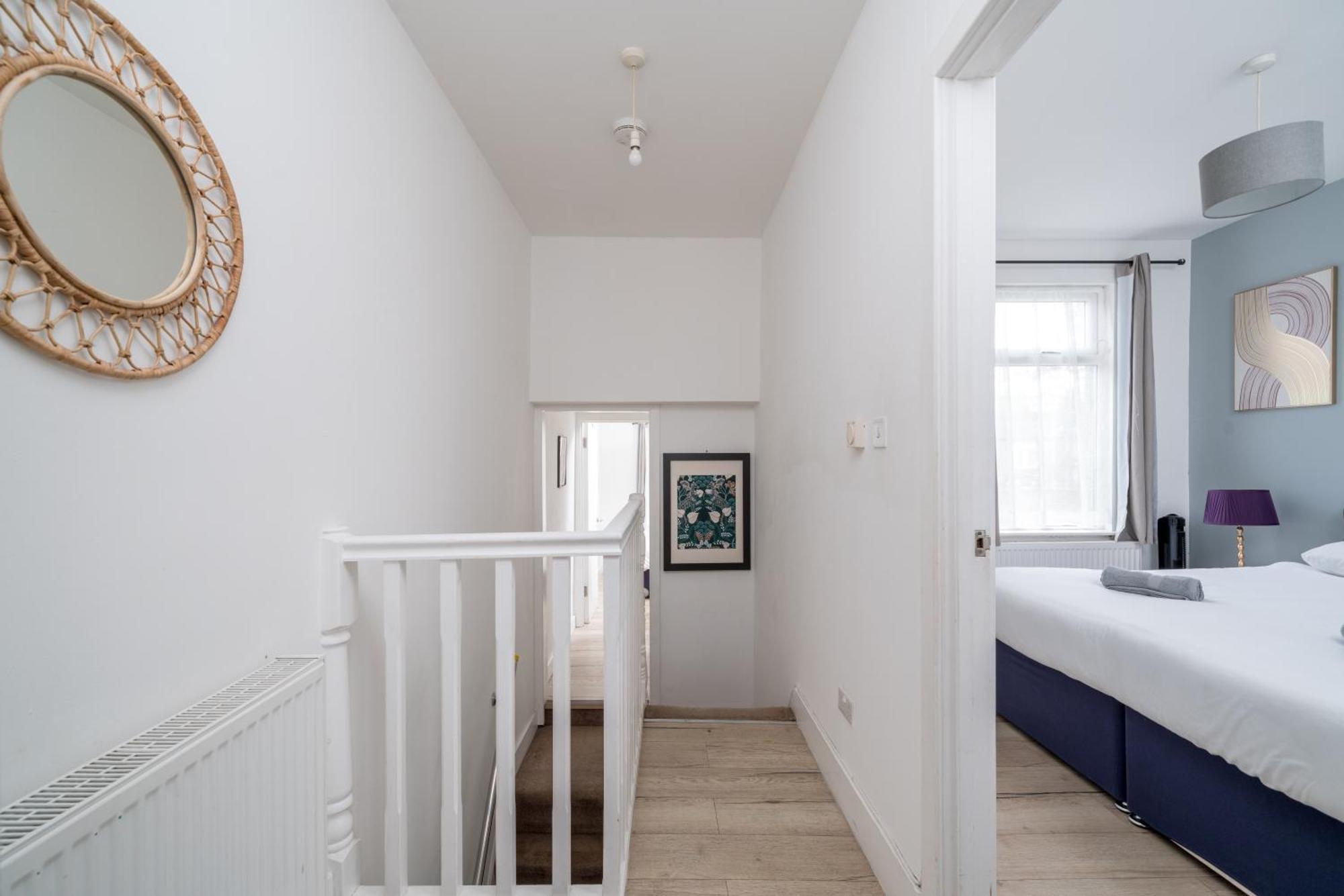Modern 2 Bed East London Home By Rebby Properties Sleeps 5 Near Canning Town Station Exterior foto